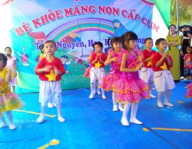 Bé khỏe măng non