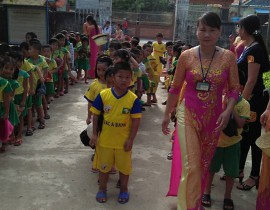 vao công truong tieu hoc